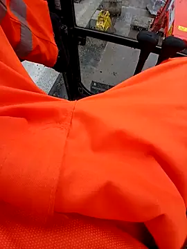 Snapshot of Eusuntnoulgigolo chatting on 19, 11, 2025 Eusuntnoulgigolo online show from 19, 11, 2025