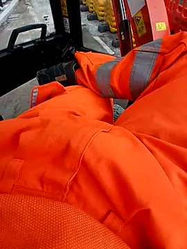 Snapshot of Eusuntnoulgigolo chatting on 29, 11, 2025 Eusuntnoulgigolo online show from 29, 11, 2025