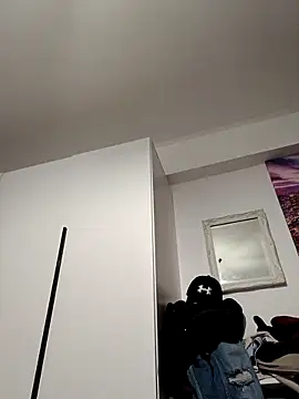 Snapshot of Eusuntnoulgigolo chatting on 14, 12, 2025 Eusuntnoulgigolo online show from 14, 12, 2025