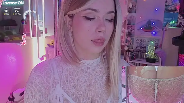 Sparkle Mona online show from 2, 12, 2025