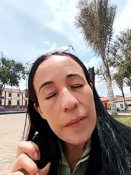 Coeur de luxure online show from 12, 9, 2025