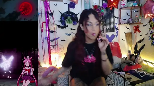 Snapshot of purplekattlyn chatting on 28, 5, 2026 purplekattlyn online show from 28, 5, 2026