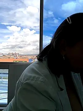 Mrsvictoriaaa online show from 21, 3, 2025