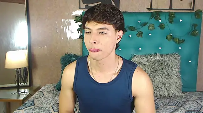 LiamAndrewzz online show from 23, 3, 2025