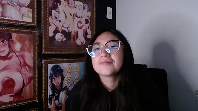 Snapshot of Arielle_lov chatting on 5, 3, 2025 Arielle lov online show from 5, 3, 2025