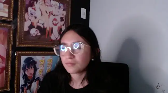 Snapshot of Arielle_lov chatting on 5, 3, 2025 Arielle lov online show from 5, 3, 2025