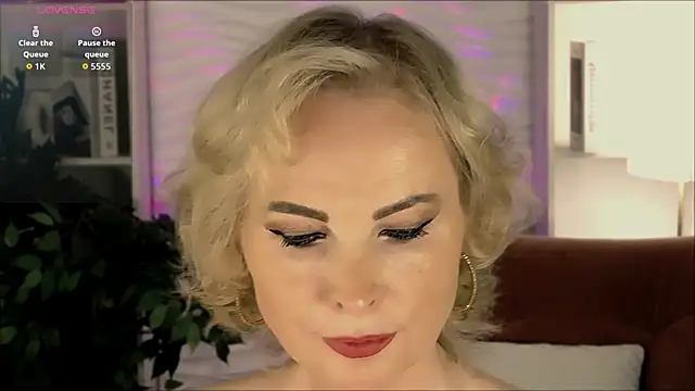 Sandra Kind online show from 24, 10, 2025