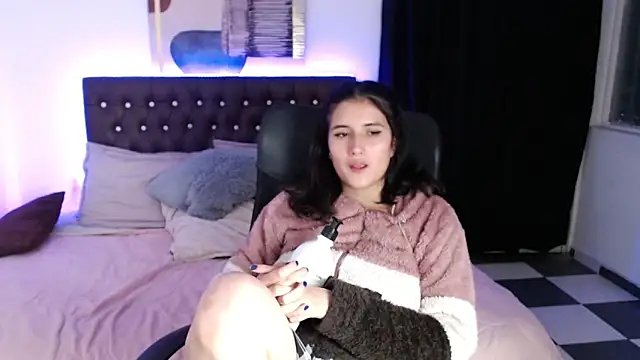 Snapshot of amy_royale chatting on 18, 3, 2025 amy royale online show from 18, 3, 2025