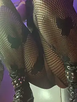 Snapshot of NatashaRex chatting on 17, 9, 2025 NatashaRex online show from 17, 9, 2025