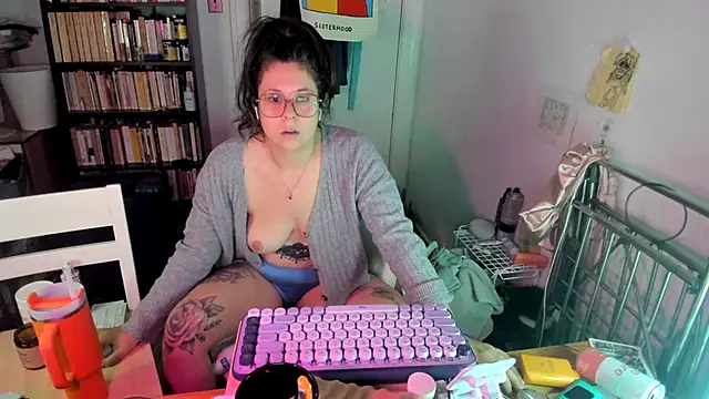 Rosiee69  online show from 9, 11, 2025