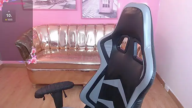 Snapshot of catalina25_t chatting on 17, 12, 2025 catalina25 t online show from 17, 12, 2025