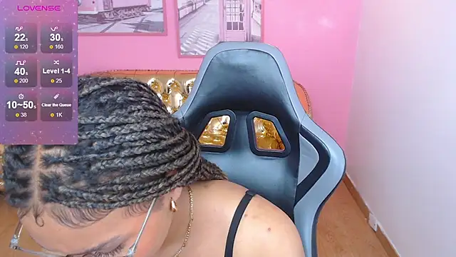 Snapshot of catalina25_t chatting on 5, 2, 2026 catalina25 t online show from 5, 2, 2026