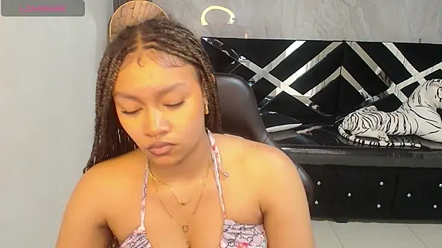 Snapshot of catalina25_t chatting on 23, 2, 2026 catalina25 t online show from 23, 2, 2026