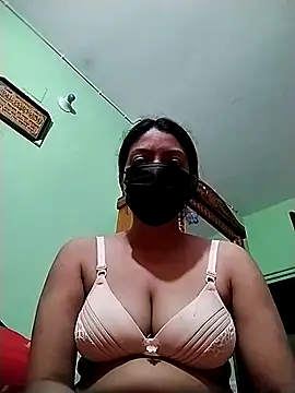 Snapshot of cuteangel9999 chatting on 3, 3, 2025 cuteangel9999 online show from 3, 3, 2025