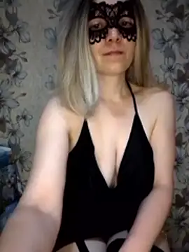 Snapshot of AliniX chatting on 25, 10, 2025 AliniX online show from 25, 10, 2025