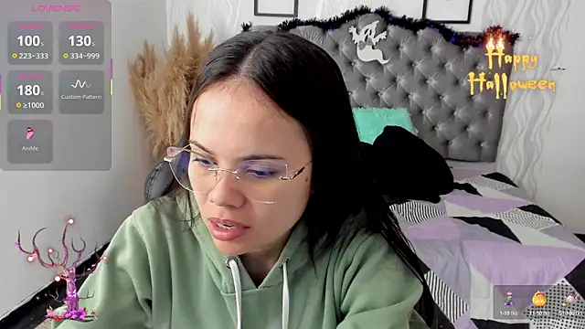 Snapshot of Kath_latorre chatting on 25, 10, 2025 Kath latorre online show from 25, 10, 2025