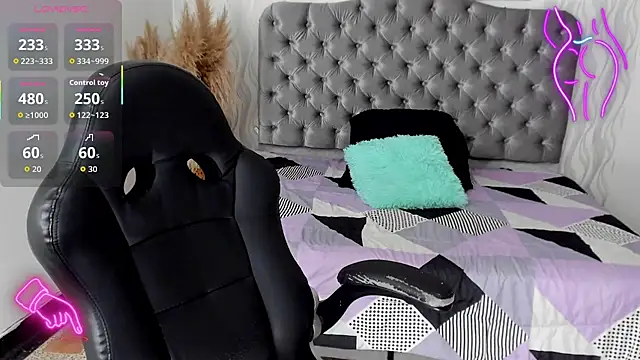 Snapshot of Kath_latorre chatting on 5, 11, 2025 Kath latorre online show from 5, 11, 2025