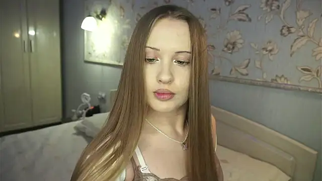 Snapshot of QuennaCoote chatting on 3, 6, 2026 QuennaCoote online show from 3, 6, 2026