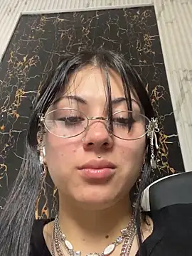 Snapshot of Guxplo_ chatting on 27, 9, 2025 Guxplo online show from 27, 9, 2025