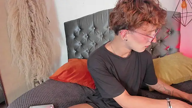 iiangel  online show from 26, 10, 2025