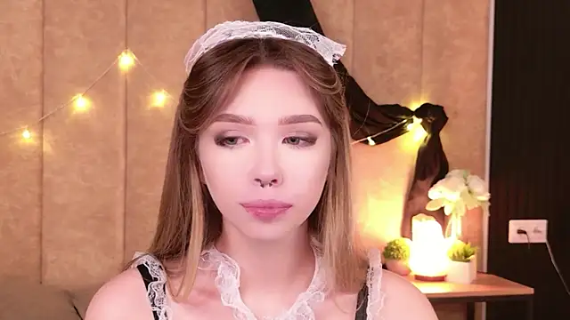 Sierra Fane online show from 23, 11, 2025