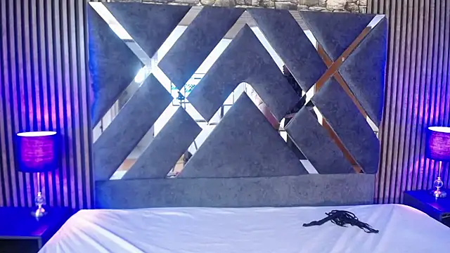 veenus hs online show from 6, 3, 2025