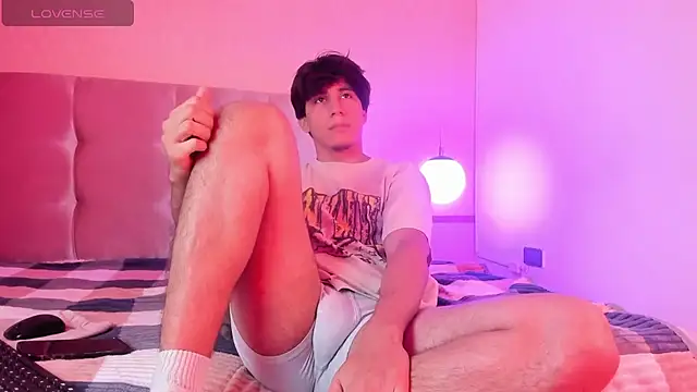 Allex Cano online show from 10, 4, 2026