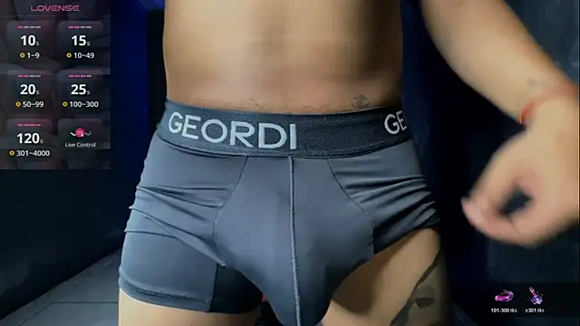 Snapshot of jeffvalemtino chatting on 22, 12, 2025 jeffvalemtino online show from 22, 12, 2025