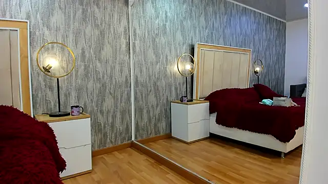 NahomyCarther online show from 28, 11, 2025