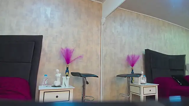 Snapshot of NahomyCarther chatting on 5, 5, 2026 NahomyCarther online show from 5, 5, 2026