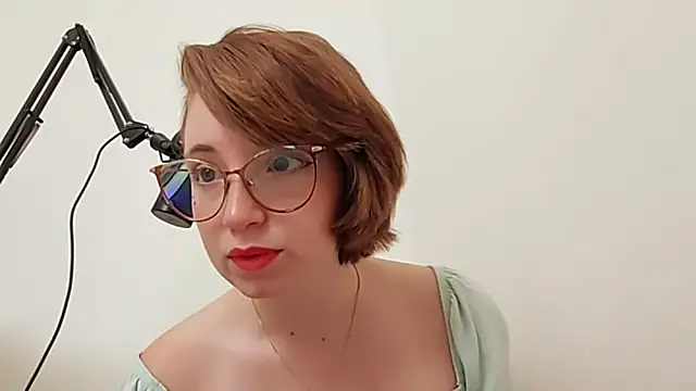 Snapshot of Elise_Nyx chatting on 17, 9, 2025 Elise Nyx online show from 17, 9, 2025