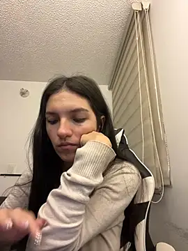 DesireLuxe online show from 11, 11, 2025