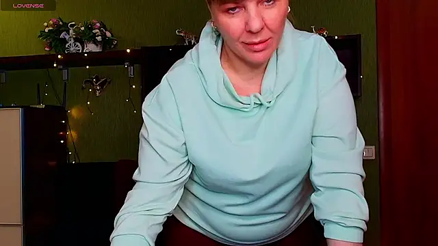 Snapshot of VeronikawGold chatting on 3, 2, 2026 VeronikawGold online show from 3, 2, 2026