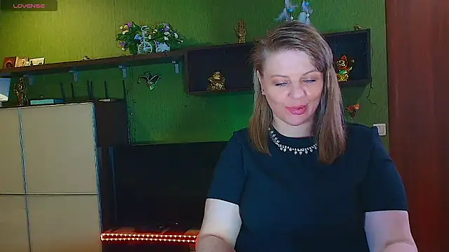 Snapshot of VeronikawGold chatting on 5, 3, 2026 VeronikawGold online show from 5, 3, 2026