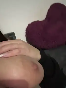 Snapshot of lola__med chatting on 28, 2, 2025 lola med online show from 28, 2, 2025