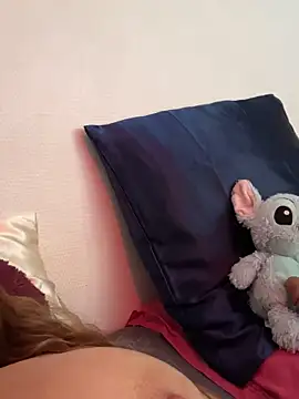 Snapshot of lola__med chatting on 13, 9, 2025 lola med online show from 13, 9, 2025