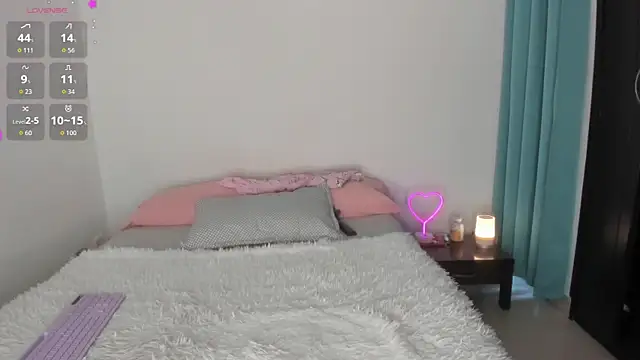  lucianapalmer online show from 9, 2, 2026