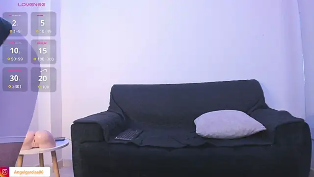 Angelgarcia  online show from 26, 10, 2025