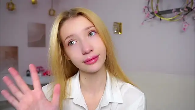 SunnivaCovil online show from 28, 2, 2026