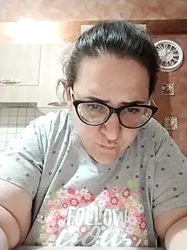 Snapshot of Dolcecurvy chatting on 13, 5, 2026 Dolcecurvy online show from 13, 5, 2026