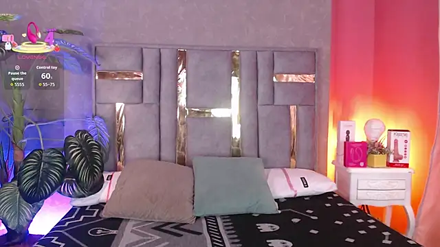 Tyla Ks online show from 15, 11, 2025