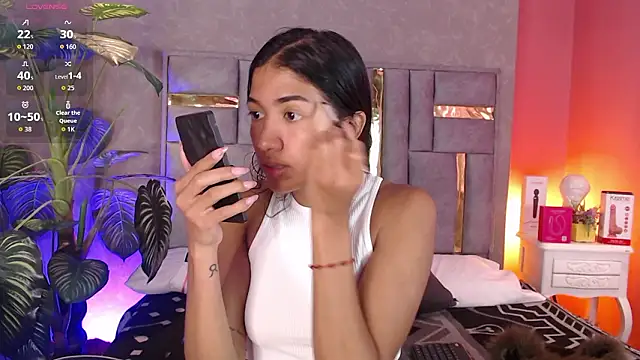 Tyla Ks online show from 2, 2, 2026