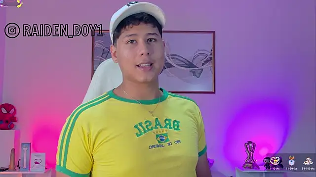 Snapshot of Raiden__Boy chatting on 18, 12, 2025 Raiden Boy online show from 18, 12, 2025