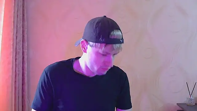 Snapshot of frama666 chatting on 6, 4, 2026 frama666 online show from 6, 4, 2026