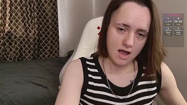 Luna Loveee online show from 28, 9, 2025