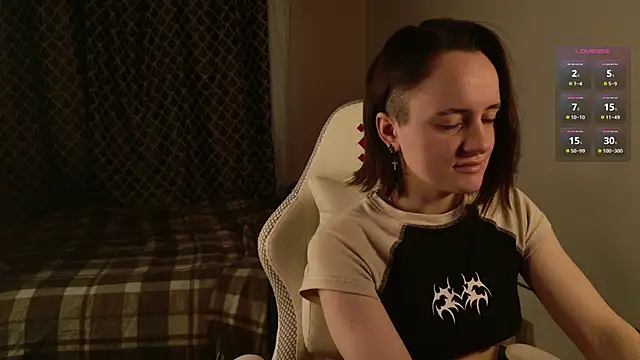 Luna Loveee online show from 10, 10, 2025