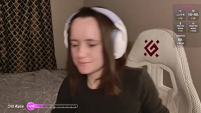 Luna Loveee online show from 5, 2, 2026