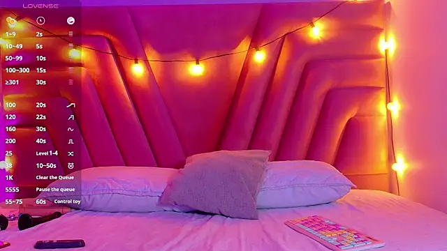 innocenthazel online show from 17, 9, 2025