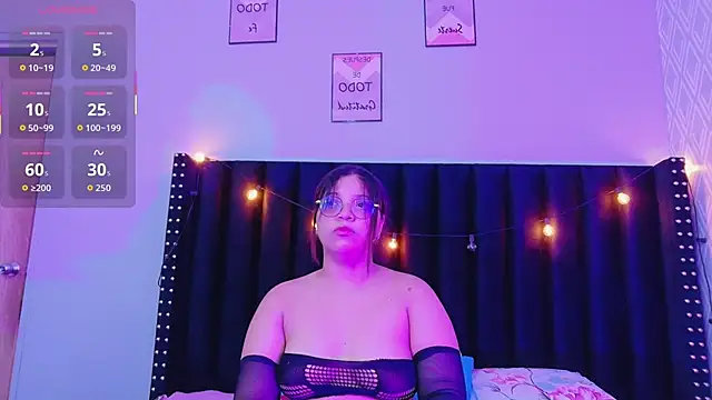 innocenthazel online show from 2, 11, 2025