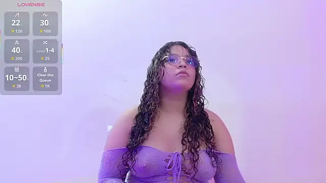 innocenthazel online show from 19, 11, 2025